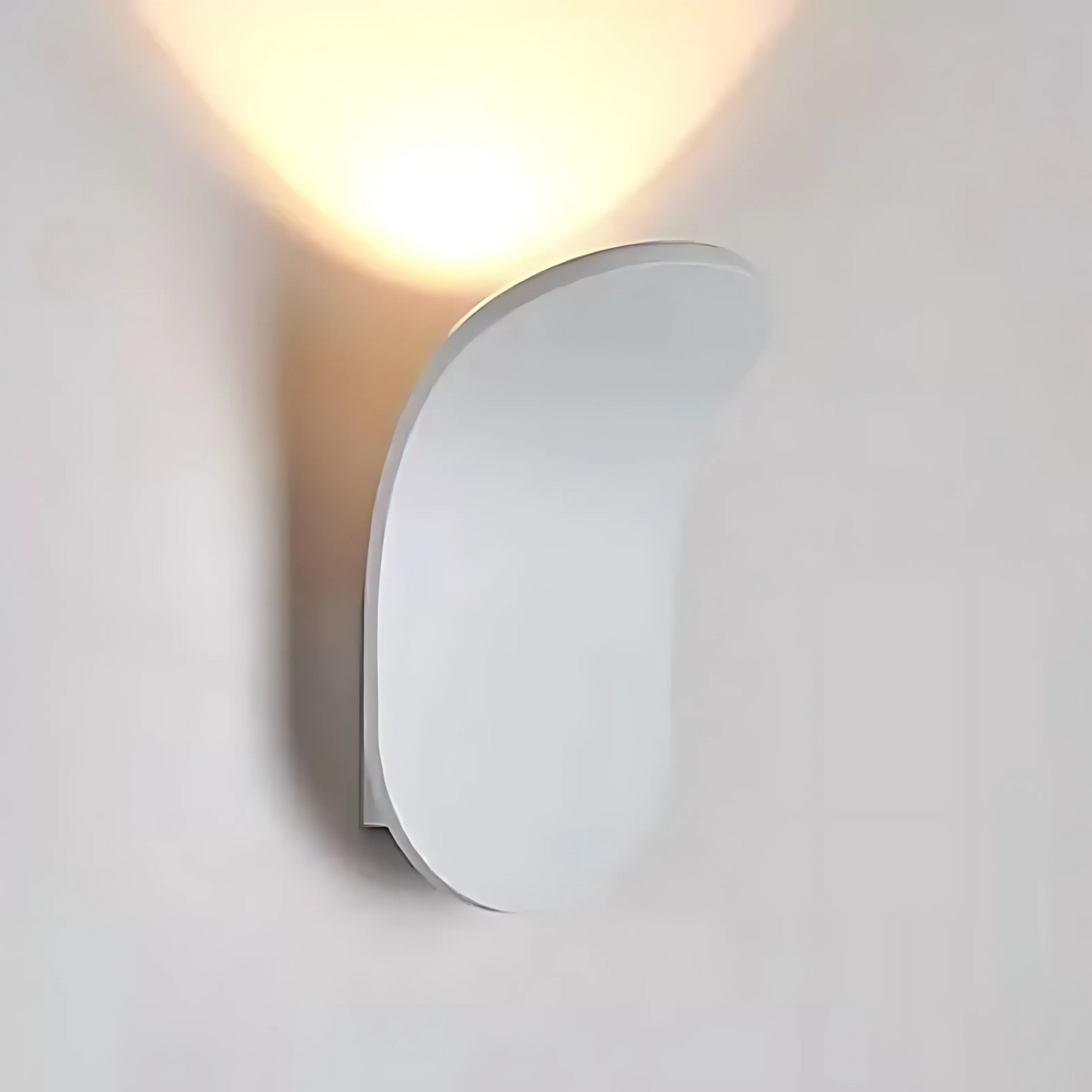 Kallio Wall Light