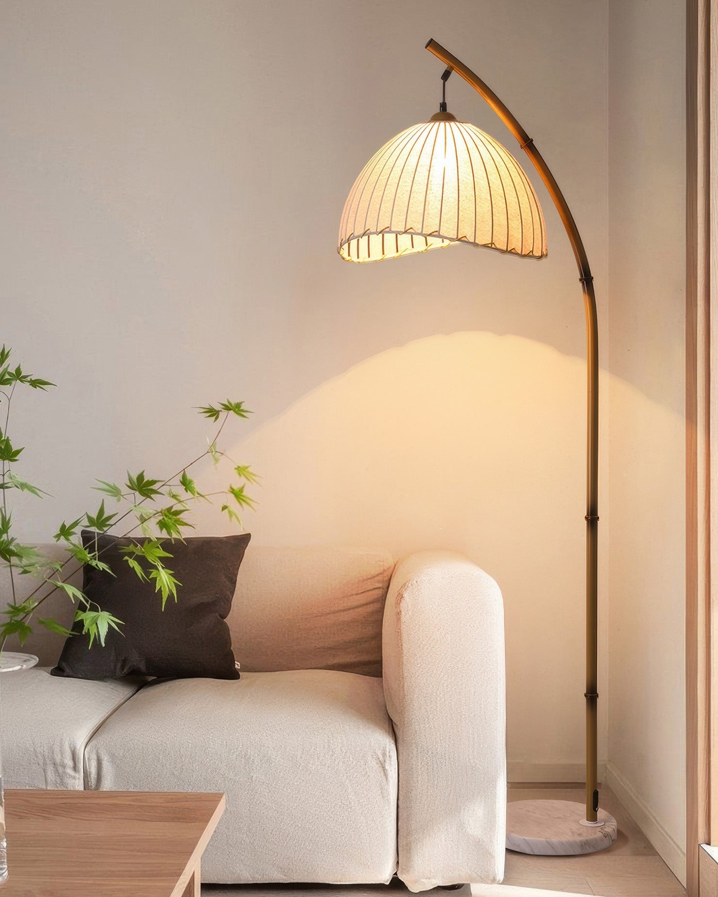 Kyroza Standing Lights