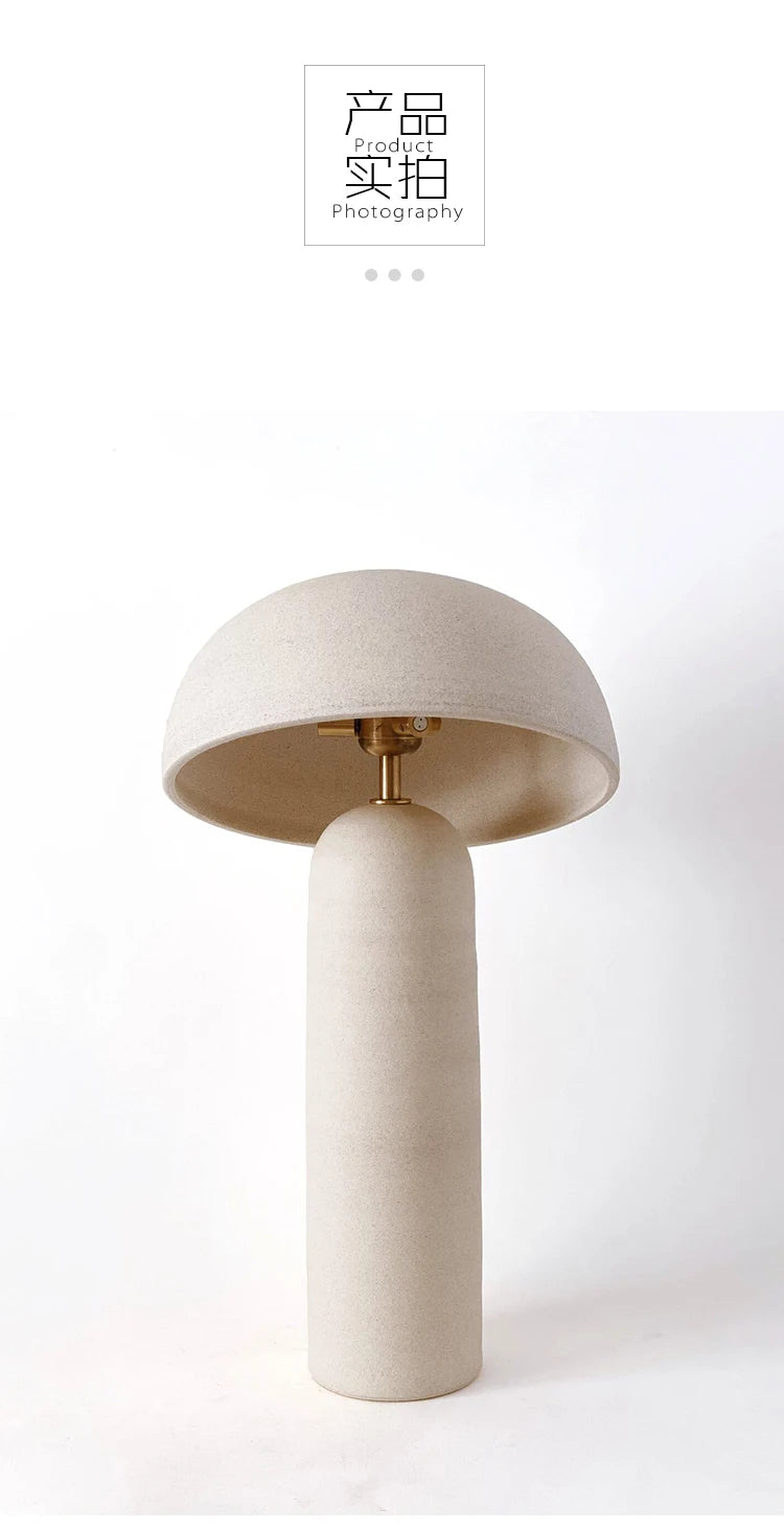 Tera Sculpt Tischlampe